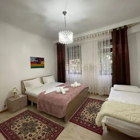 Mariana Guesthouse 招待所 地拉那